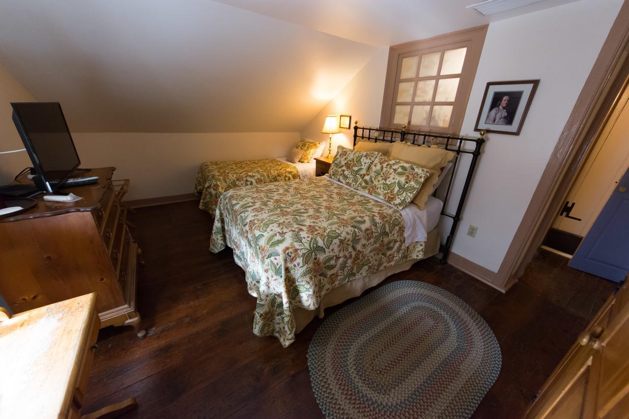 Thomas Bond House Bed And Breakfast Philadelphia Exterior photo