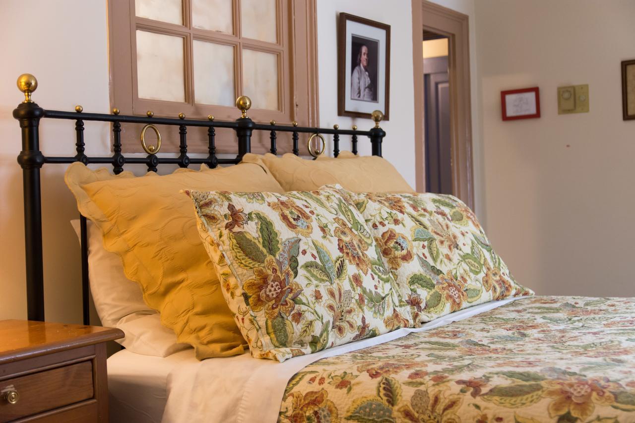 Thomas Bond House Bed And Breakfast Philadelphia Exterior photo