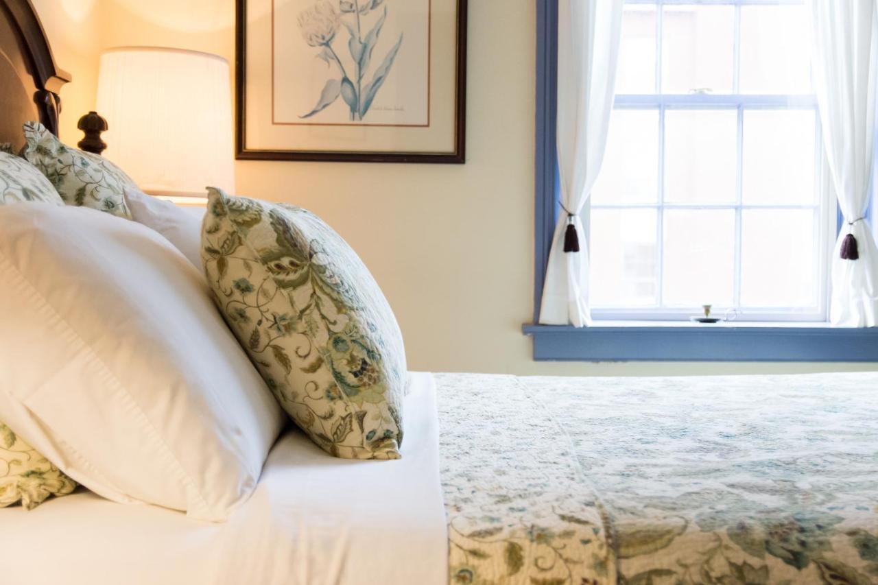 Thomas Bond House Bed And Breakfast Philadelphia Exterior photo